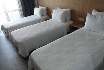 Nehi̇r Hotel Keşan