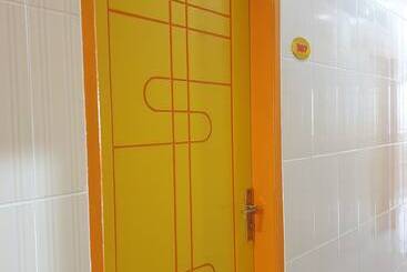 پانسیون Hong Jaya Homestay   Hostel