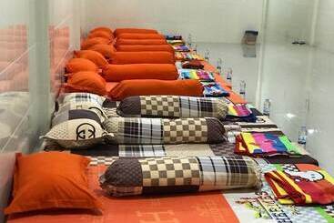 پانسیون Hong Jaya Homestay   Hostel