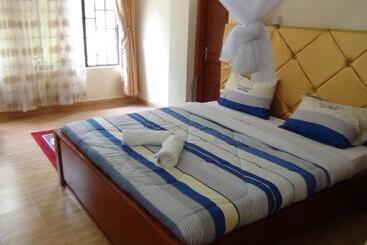 Vienna Woods Hotel Nakuru - Nakuru