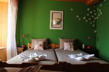هتل Auberge De L Ange