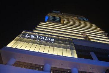 هتل Lavalse