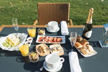 Natura Resorts