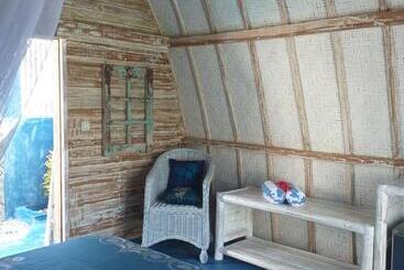 تختخواب و صبحانه Casa Azzurra