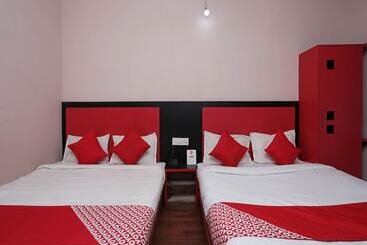 هتل Janaki Residency