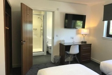Отель Premier Lodge