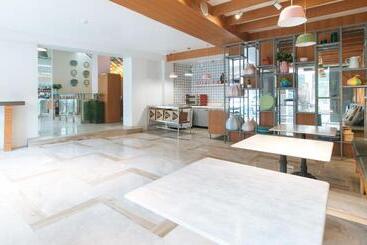 هتل Urbanview At Lacson Street Bacolod City By Reddoorz