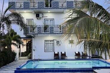 پانسیون Blue Diamond Resort