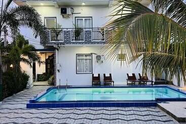 پانسیون Blue Diamond Resort