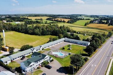 Anne Shirley Motel & Cottages