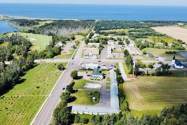 Anne Shirley Motel & Cottages
