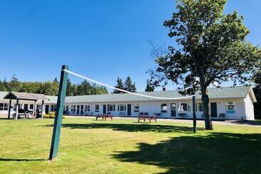 Anne Shirley Motel & Cottages