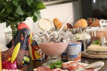 تختخواب و صبحانه La Maison Des Copains