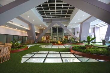 Olympia City Hotel By Dara