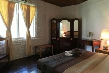 Balung River Eco Resort   Hostel