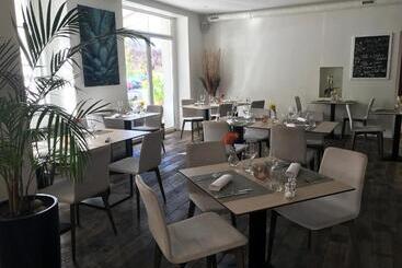 تختخواب و صبحانه Relais Du Simplon