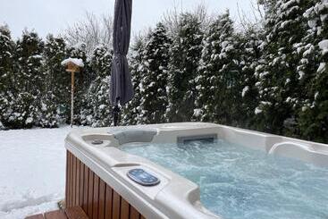 تختخواب و صبحانه Villa Aruba & Private Spa Suites