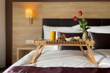 تختخواب و صبحانه Villa Aruba & Private Spa Suites