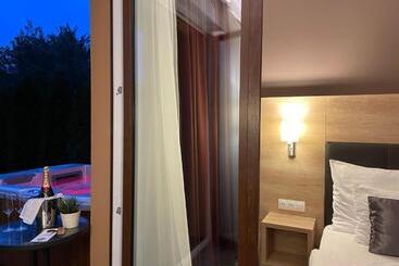 تختخواب و صبحانه Villa Aruba & Private Spa Suites