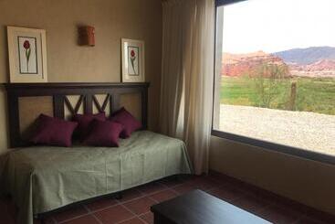 هتل Castillos De Cafayate