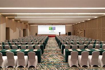 هتل Holiday Inn Resort Qionghai Guantang, An Ihg