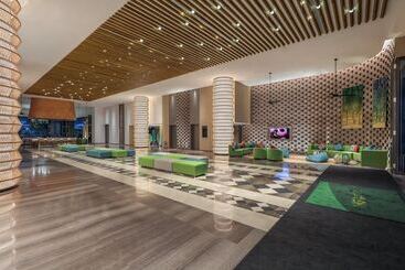 هتل Holiday Inn Resort Qionghai Guantang, An Ihg
