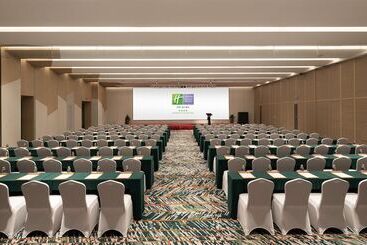 هتل Holiday Inn Resort Qionghai Guantang, An Ihg