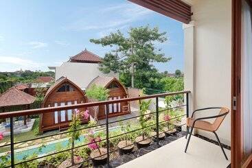 هتل Kubu Gwk Resort