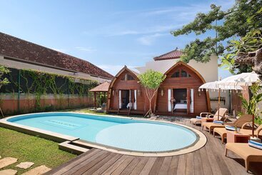 هتل Kubu Gwk Resort