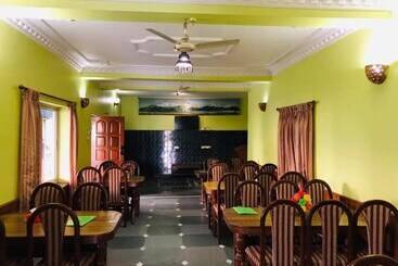 Spot On 445 New Hotel Natureland
