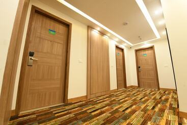 هتل Surestay Plus By Best Western Amritsar