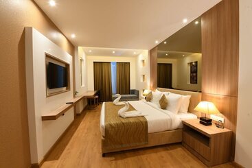 هتل Surestay Plus By Best Western Amritsar