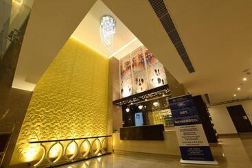 هتل Surestay Plus By Best Western Amritsar