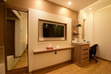 هتل Surestay Plus By Best Western Amritsar