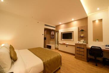 هتل Surestay Plus By Best Western Amritsar