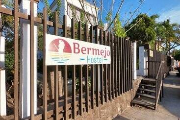 تختخواب و صبحانه Bermejo Hostel