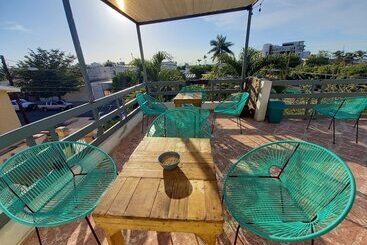 تختخواب و صبحانه Bermejo Hostel