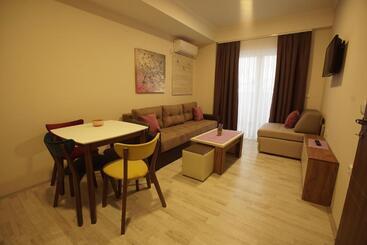 Boulevard Apartments
