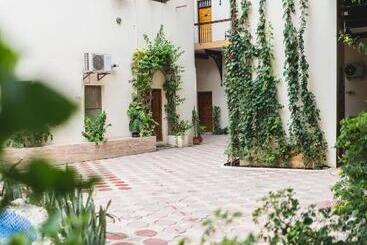 هتل Antonio Garden