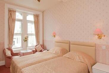 هتل White Heather