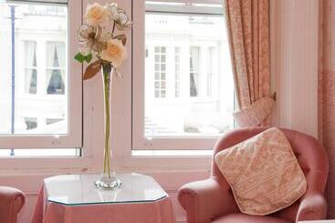 هتل White Heather