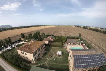 Casale Del Conero