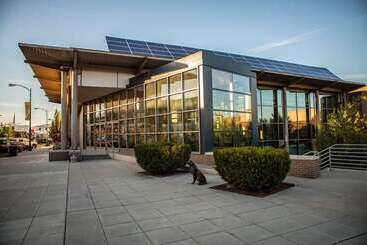 هتل Hilton Garden Inn Wenatchee