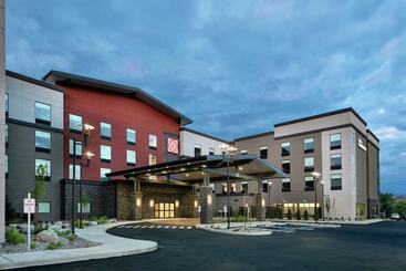 هتل Hilton Garden Inn Wenatchee