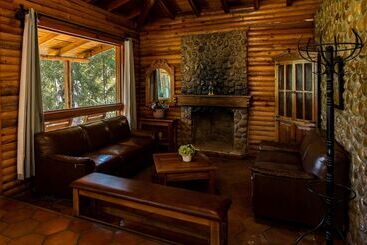 هتل Molinillos Mountain Resort