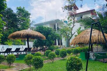 هتل River Front