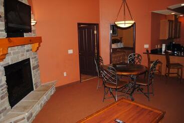 استراحتگاه Wisconsin Dells Area Condominiums