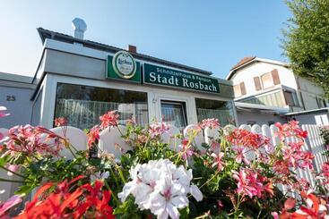Schnitzelhaus Und Pension Stadt Rosbach