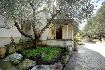 هتل Masseria L Uliveto Agri Resort