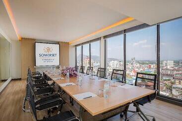 هتل Somerset Harbourview Sri Racha
